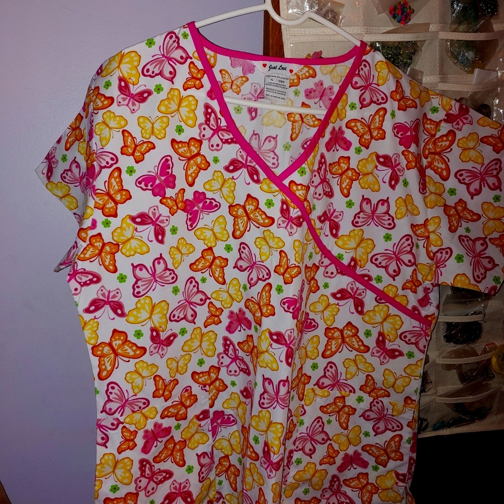 Scrub top